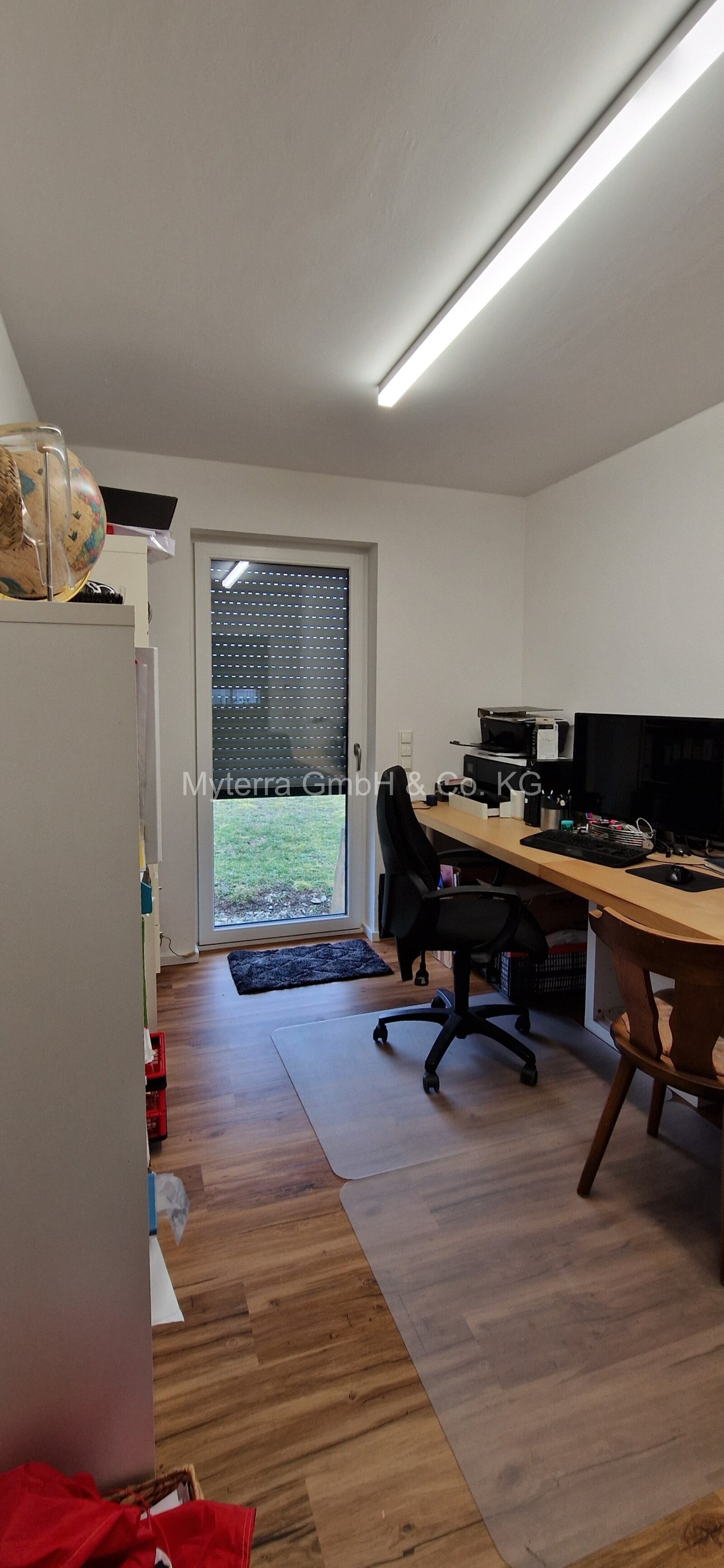 Modernes Mehrgenerationenhaus mit 3 Wohneinheiten & großem Grundstück in Alkofen