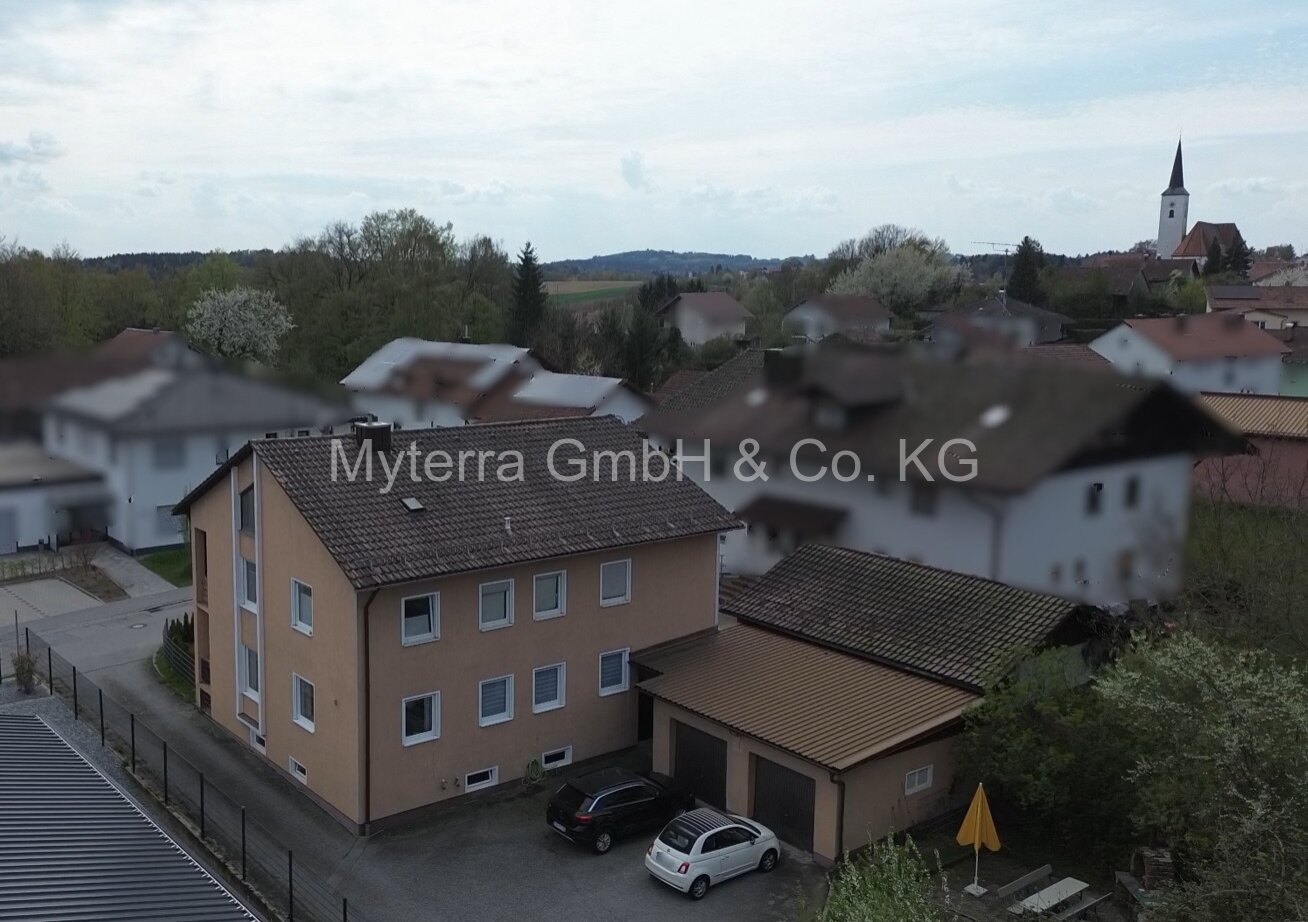 Attraktives Mehrfamilienhaus in Eging am See