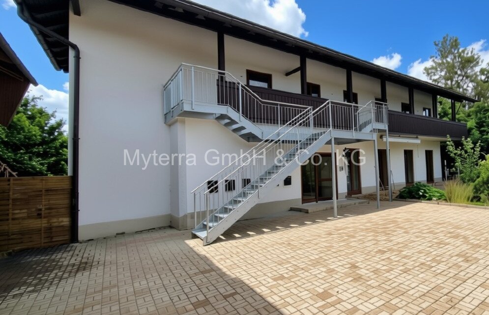 Attenhofen: Moderne 3-Zimmer-Wohnung mit großem Balkon Attenhofen: Moderne 3-Zimmer-Wohnung mit großem Balkon