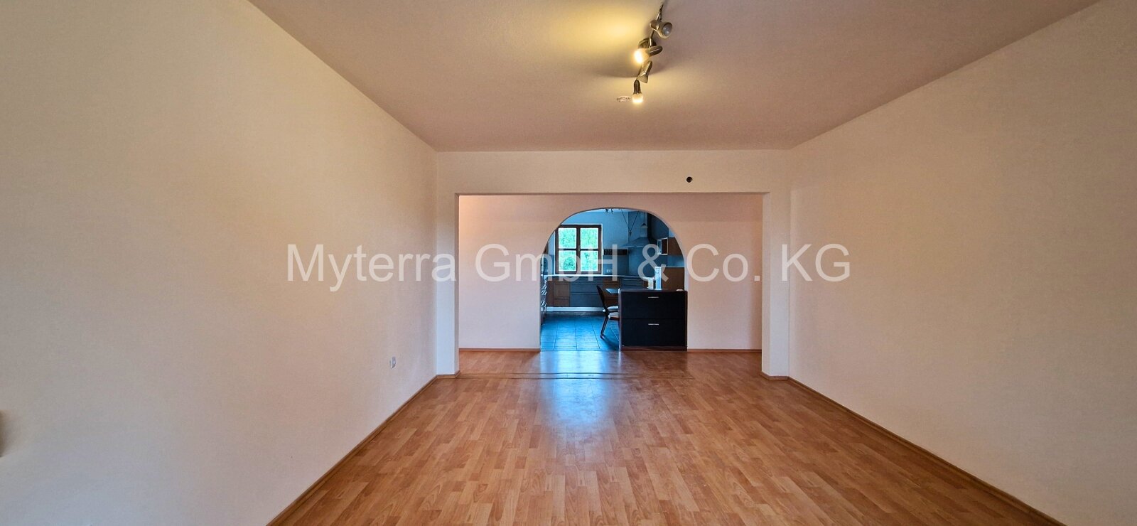 Moderne 3-Zimmer-Wohnung mit großem Balkon