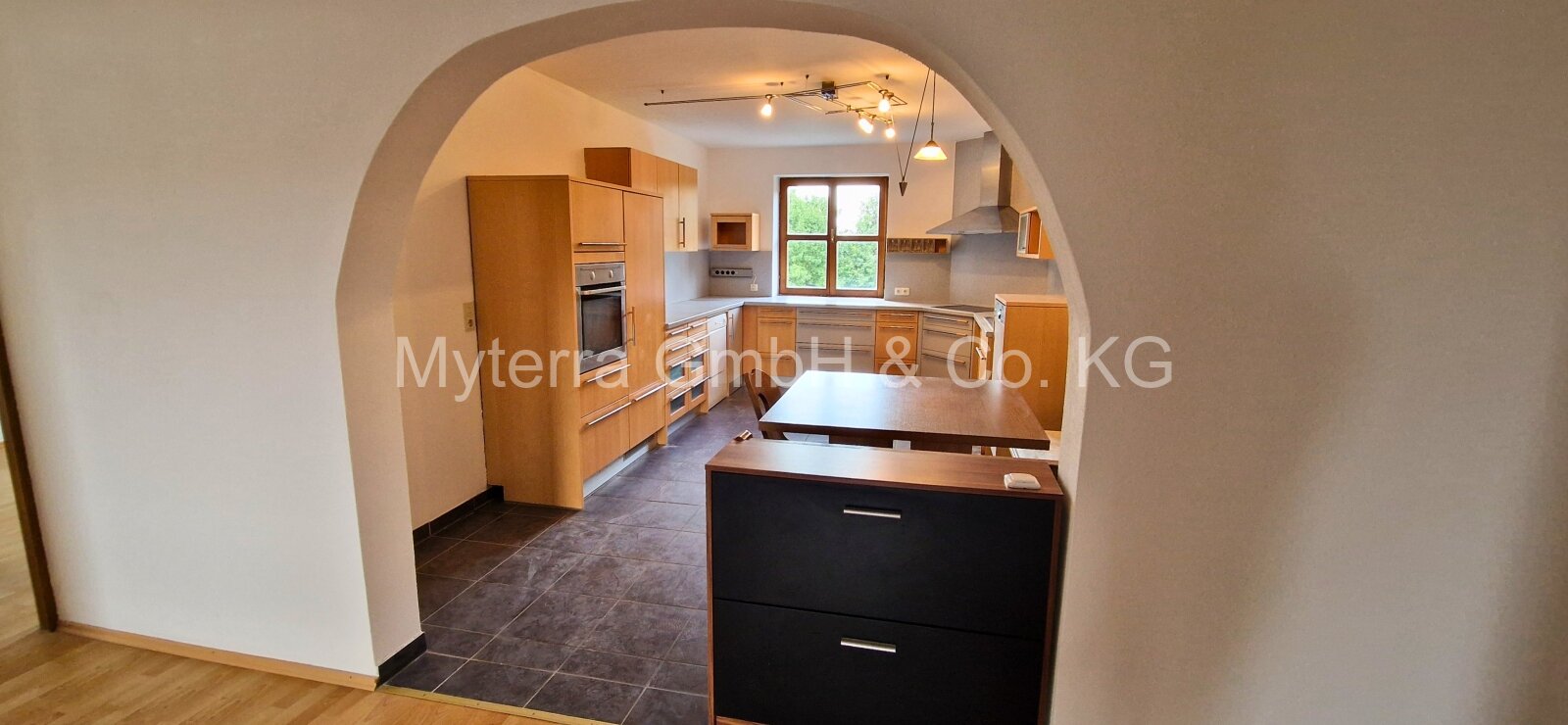 Moderne 3-Zimmer-Wohnung mit großem Balkon