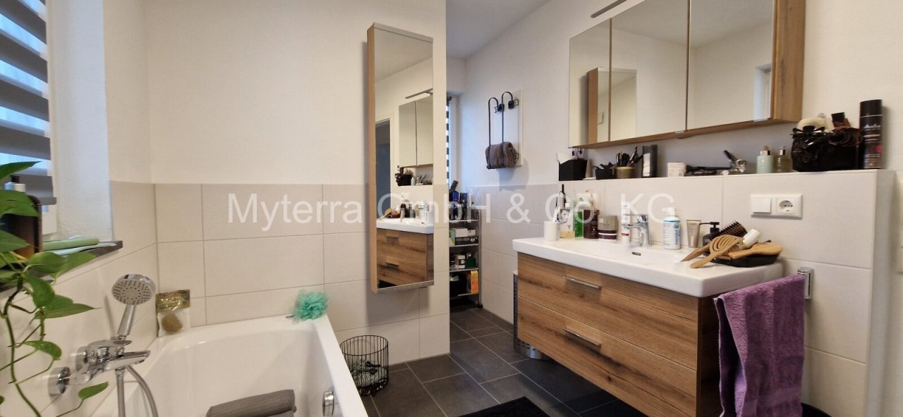 Whg 3 OG Badezimmer