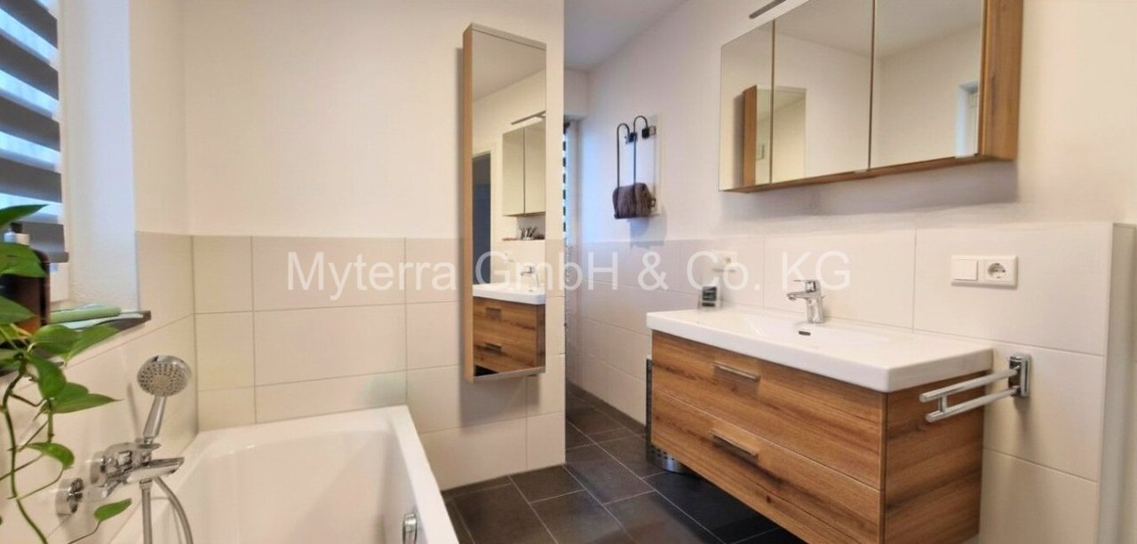 Whg 3 OG Badezimmer Whg 3 OG Badezimmer