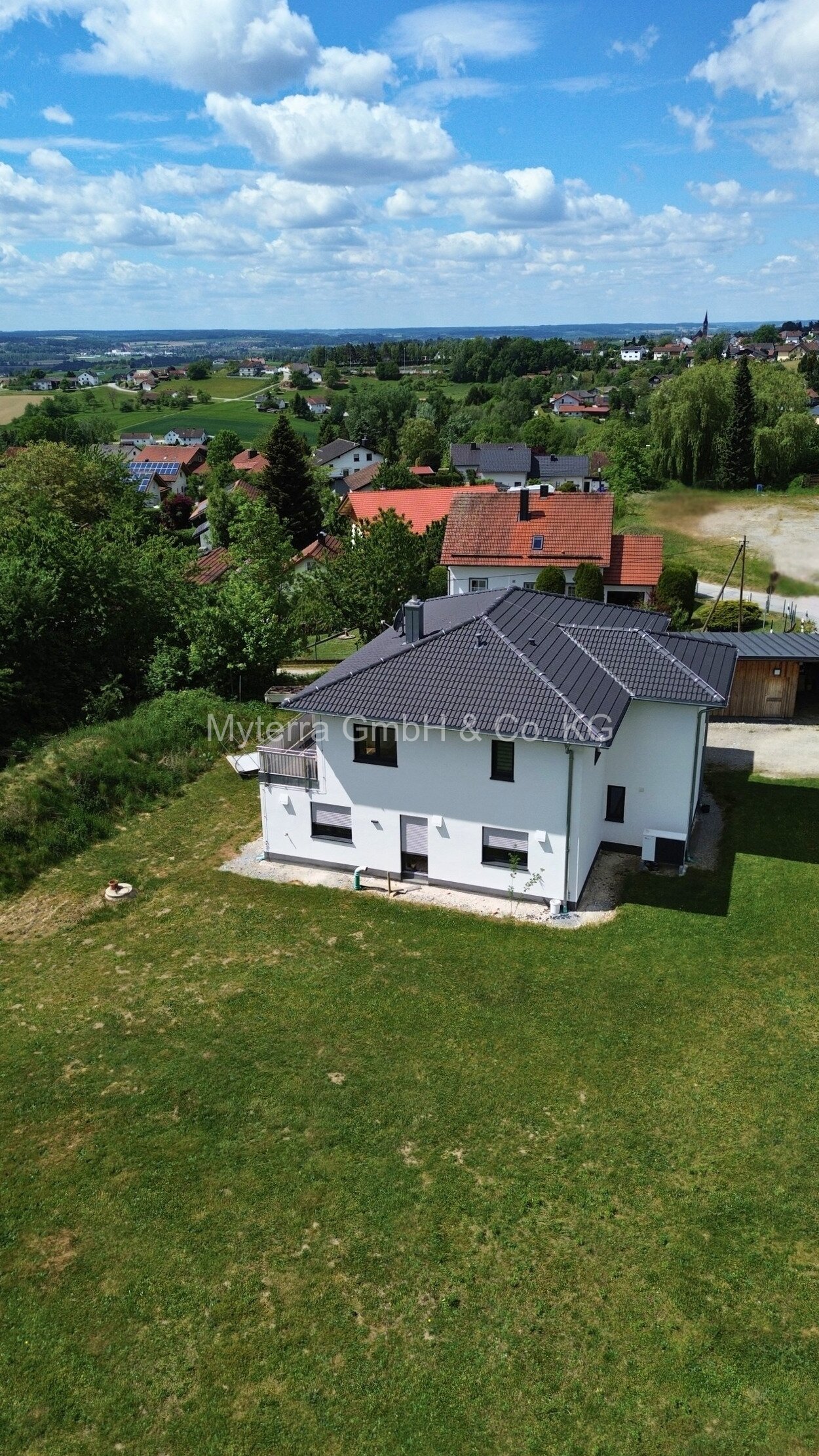 Großzügiges, grünes Grundstück (ca. 1.640 m²) mit weitem Blick Großzügiges, grünes Grundstück (ca. 1.640 m²) mit weitem Blick